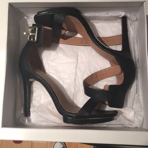 Calvin Klein “Vable New Lizard/Cow Silk” Heel